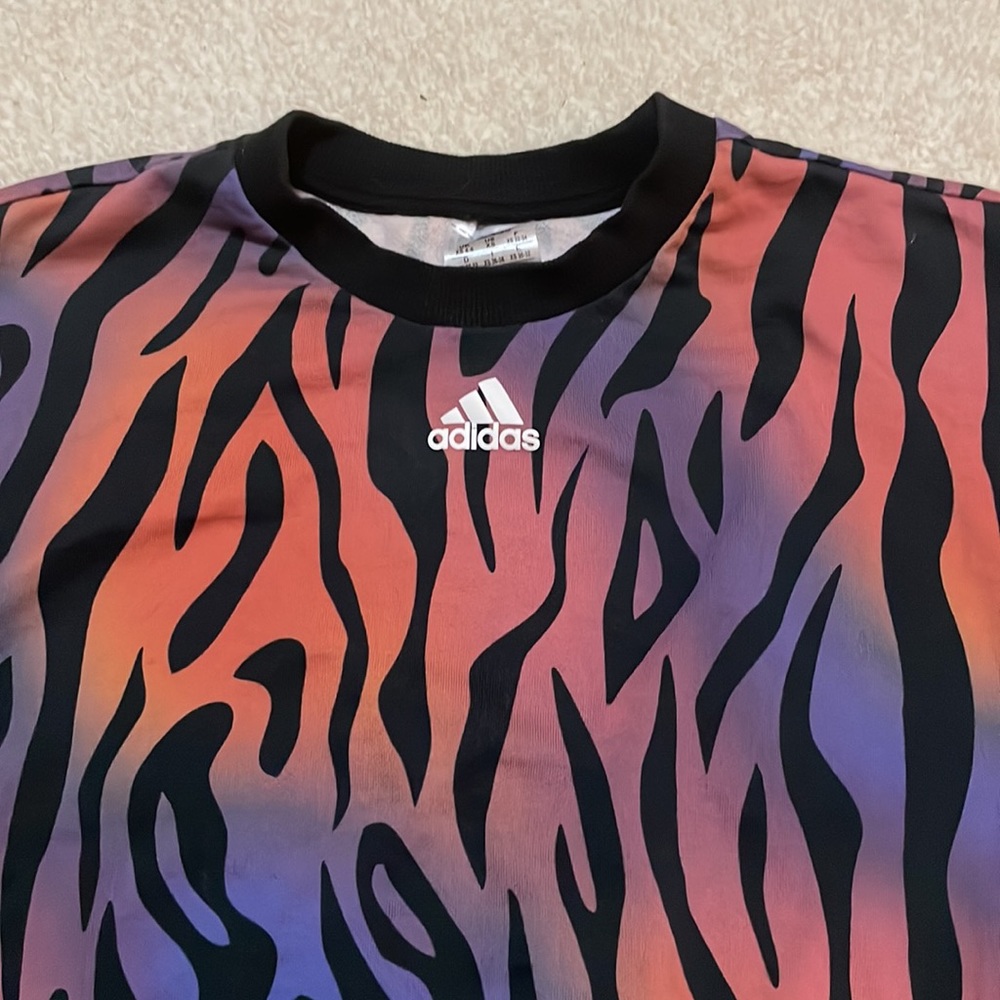 Adidas Cropped Sweatshirt - Picture 2 of 3